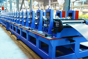 Maquina Perfiladora de Anaqueles y Estanterías